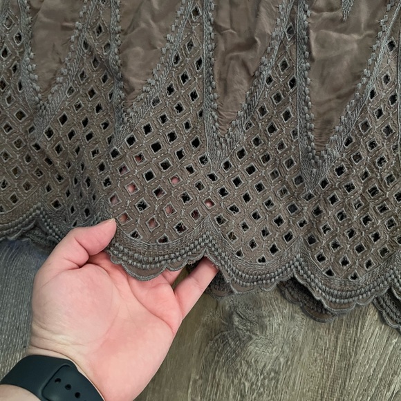 Sundance Brown Embroidered Tunic top - Picture 7 of 9